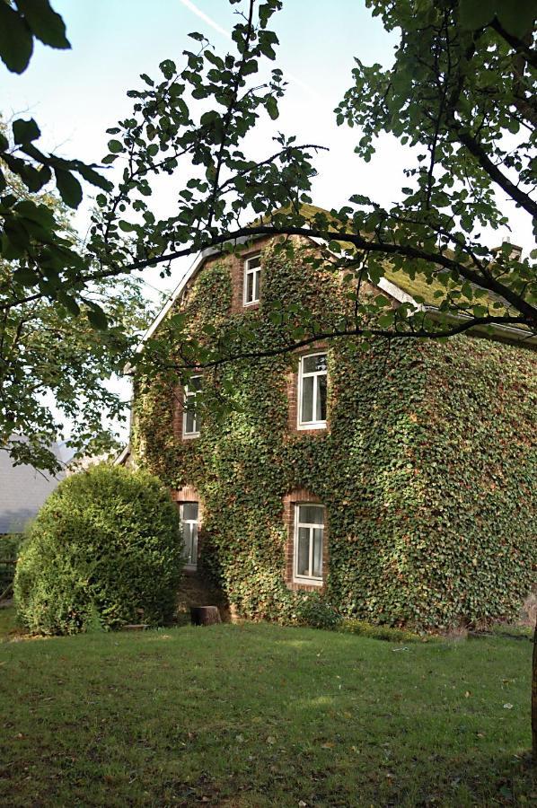 Ruhiges, Gemuetliches Ferienhaus Mit Grossem Garten Waimes Exterior foto