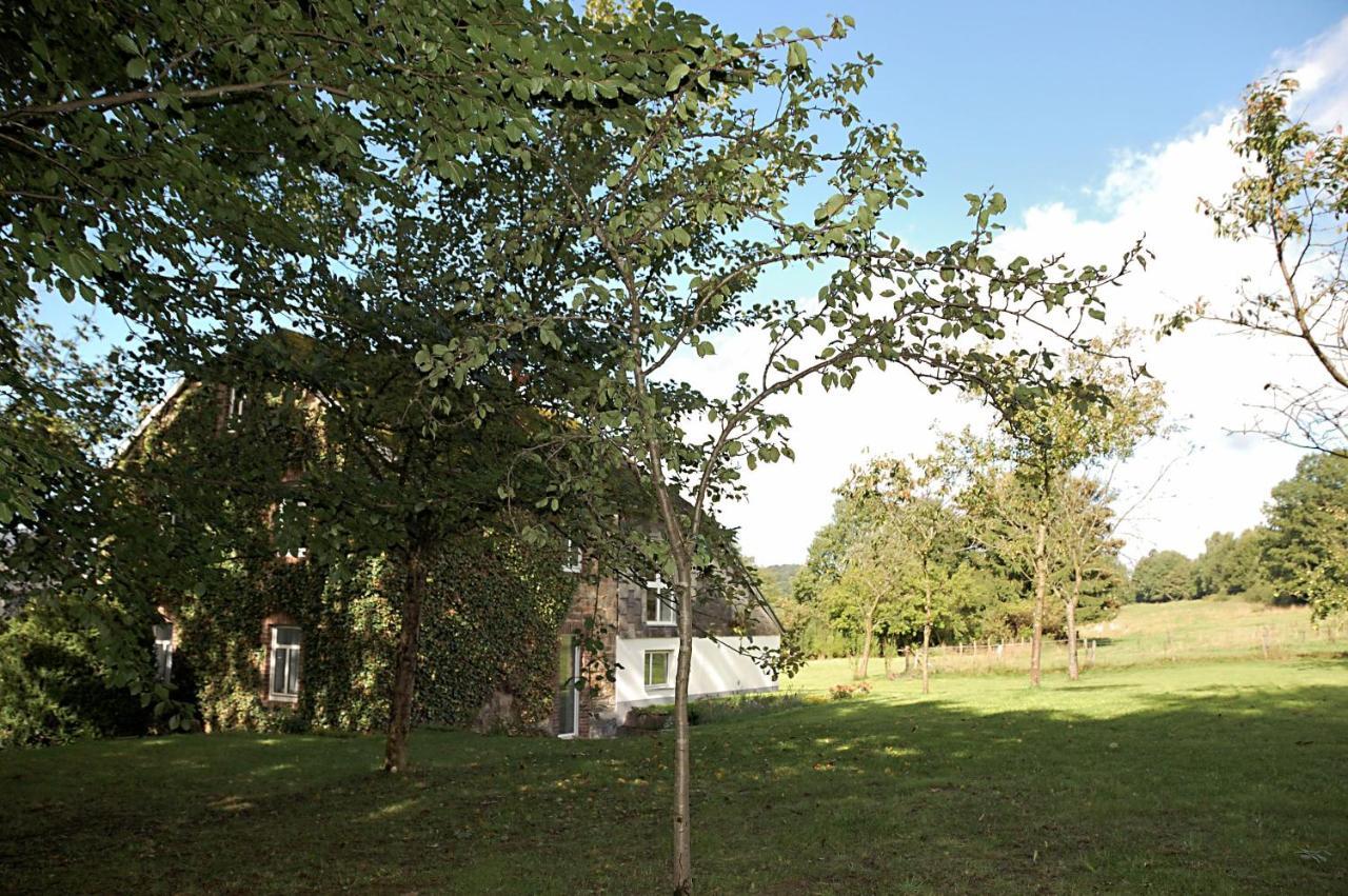 Ruhiges, Gemuetliches Ferienhaus Mit Grossem Garten Waimes Exterior foto